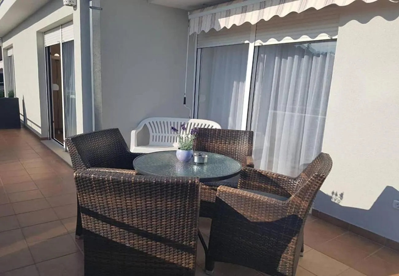 Apartments Javi - Free Private Parking Trogir