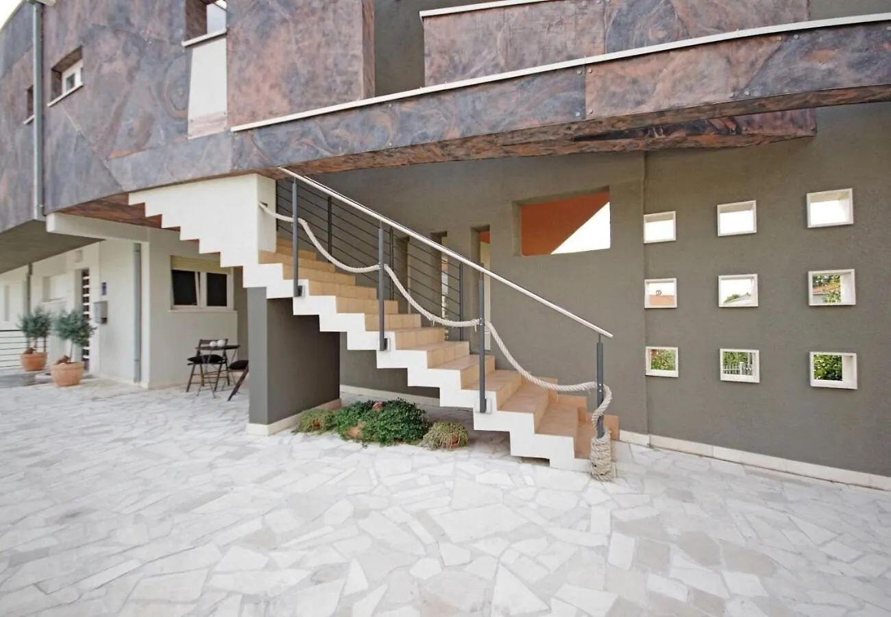 Apartments Javi - Free Private Parking Trogir