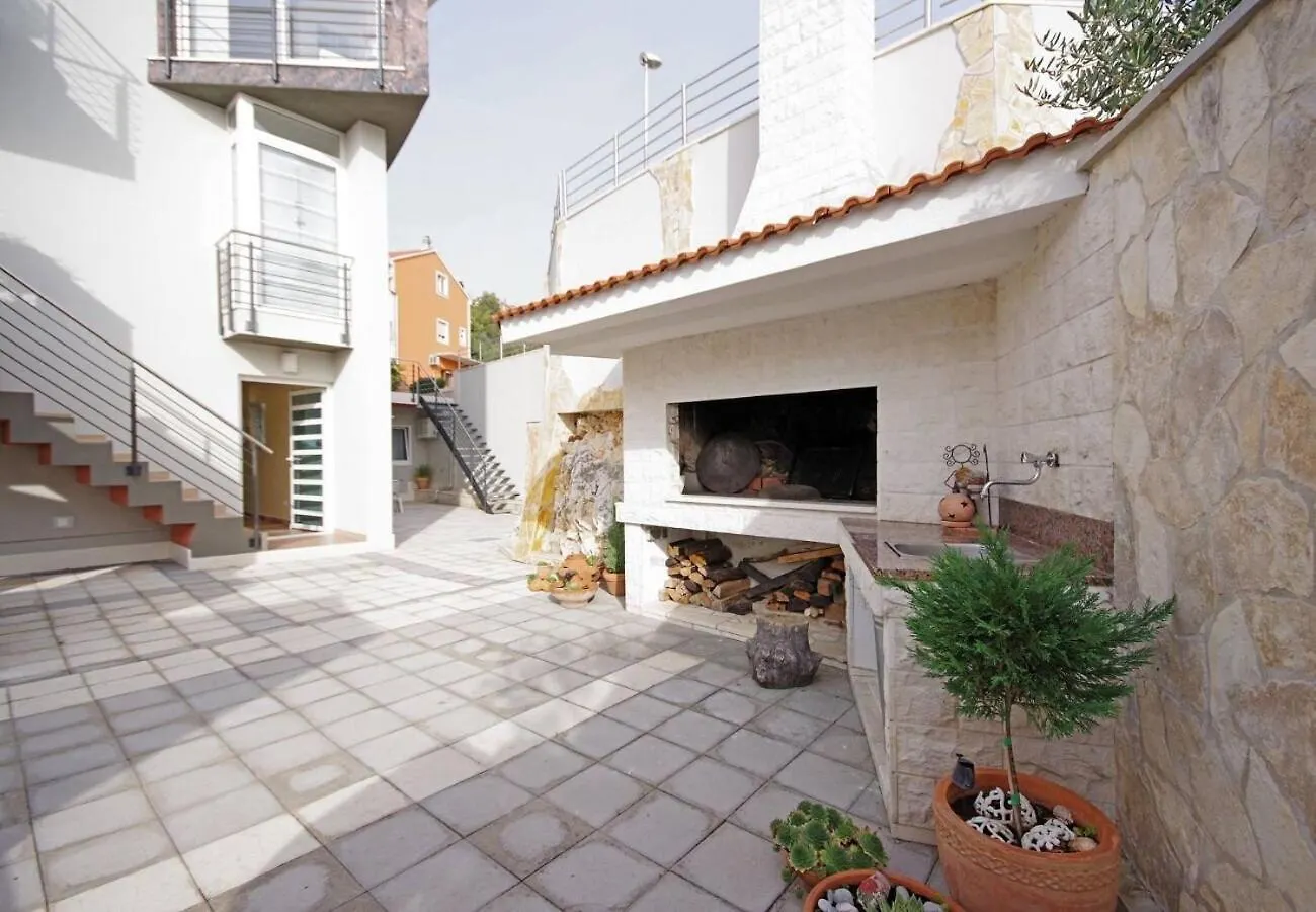 Apartments Javi - Free Private Parking Trogir